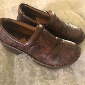 BOC Bourne Peggy Concept Clog. Brown Leather Floral Woman’s 7 Slip On